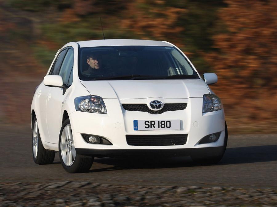  Toyota Auris SR180 2008 года  (фото 6 из 10)